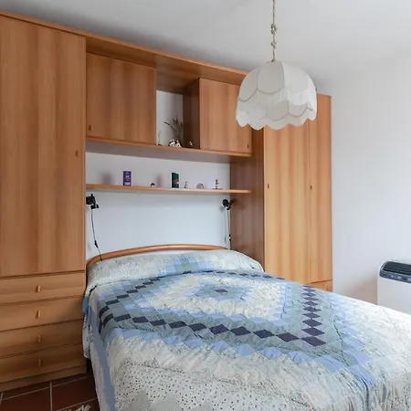 Appartamento Guesthost - Cozy With Terrace & Seaview