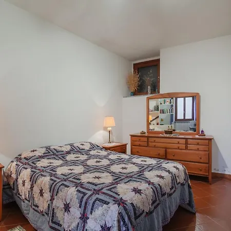 Guesthost - Cozy With Terrace & Seaview Apartment *