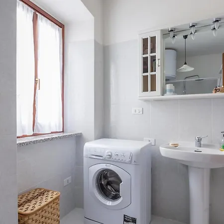 Guesthost - Cozy With Terrace & Seaview *